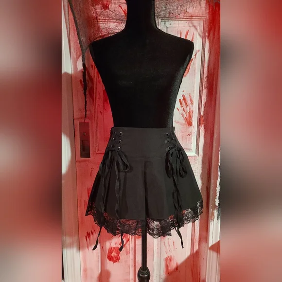 Lolita Lace Bow Skirt - Picture 2 of 4